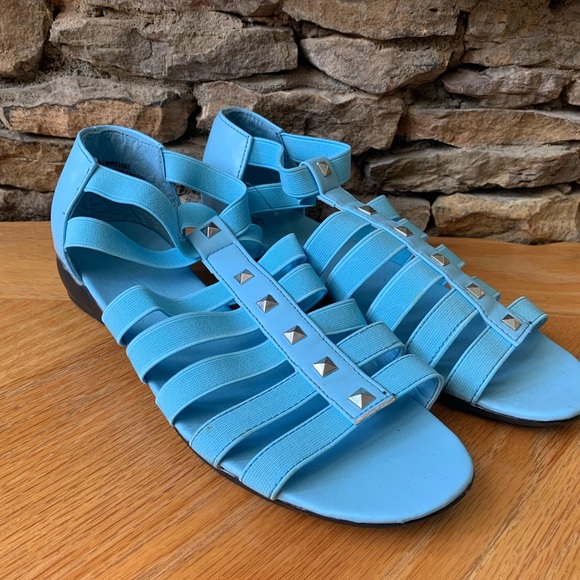 BABY BLUE STUDDED SCANDALS - Picture 2 of 4